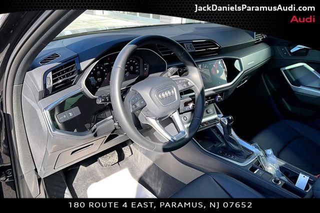 Used 2025 Audi Q3 2.0T Premium w/ Convenience Package image 11