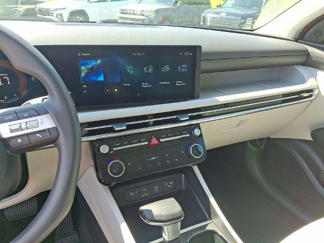 New 2026 Hyundai Tucson SEL Plus w/ Tow & Go Package FWD image 17