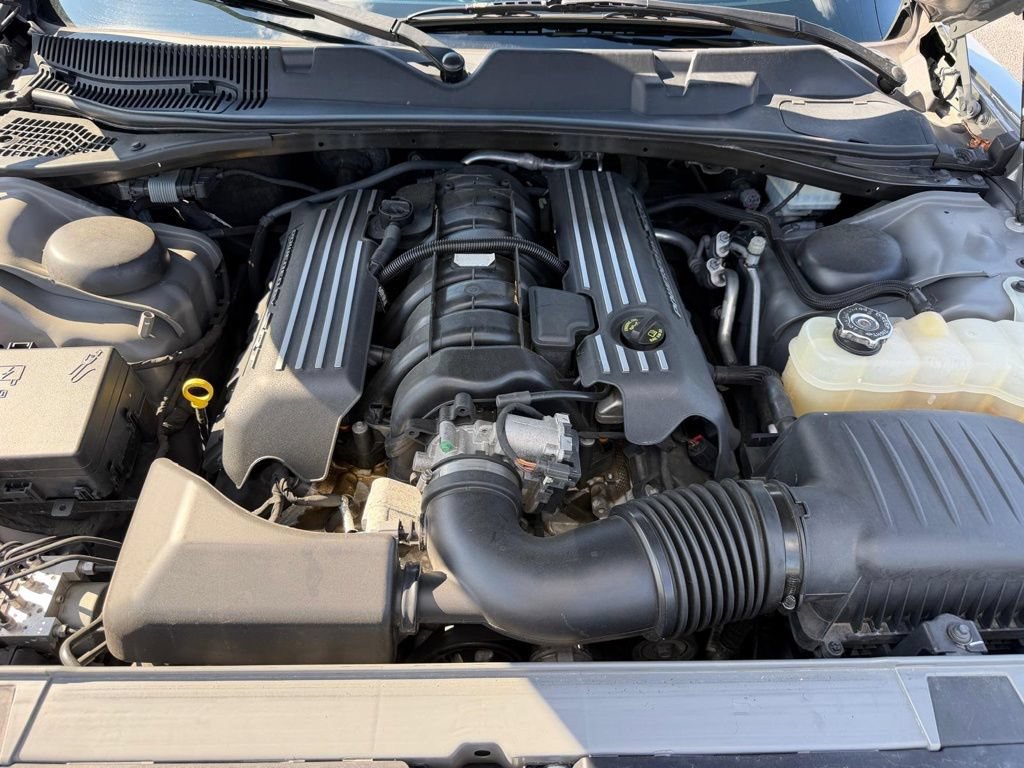 Used 2017 Dodge Challenger R/T Plus RWD image 10