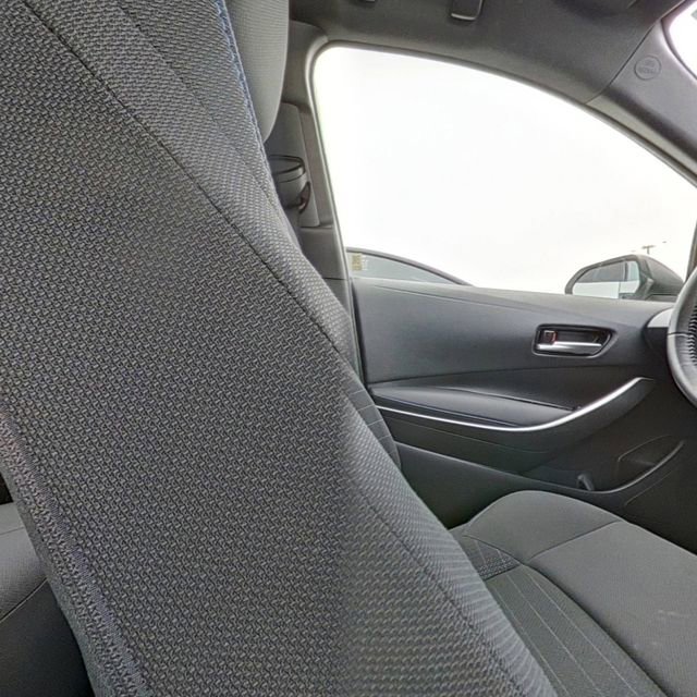 Used 2022 Toyota Corolla SE image 29