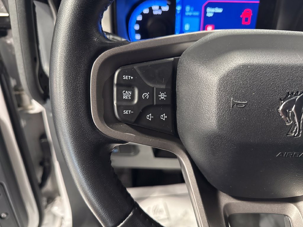 Used 2024 Ford Bronco Outer Banks AWD/4WD image 3