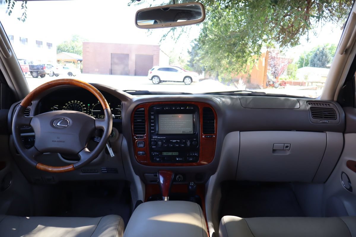 Used 2001 Lexus LX 470 4WD image 18