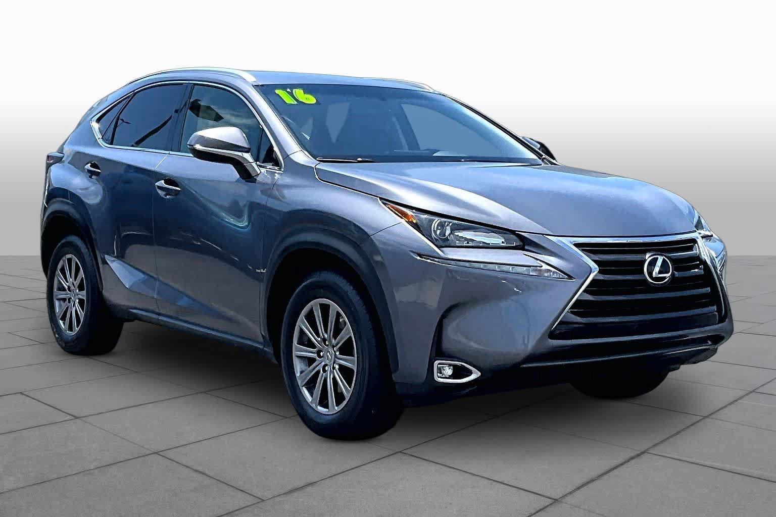 Used 2016 Lexus NX 200t FWD w/ Accessory Package image 2