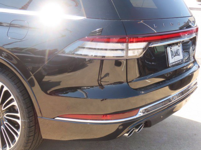 Certified 2023 Lincoln Aviator Black Label w/ Class IV Trailer Tow Package AWD/4WD image 14