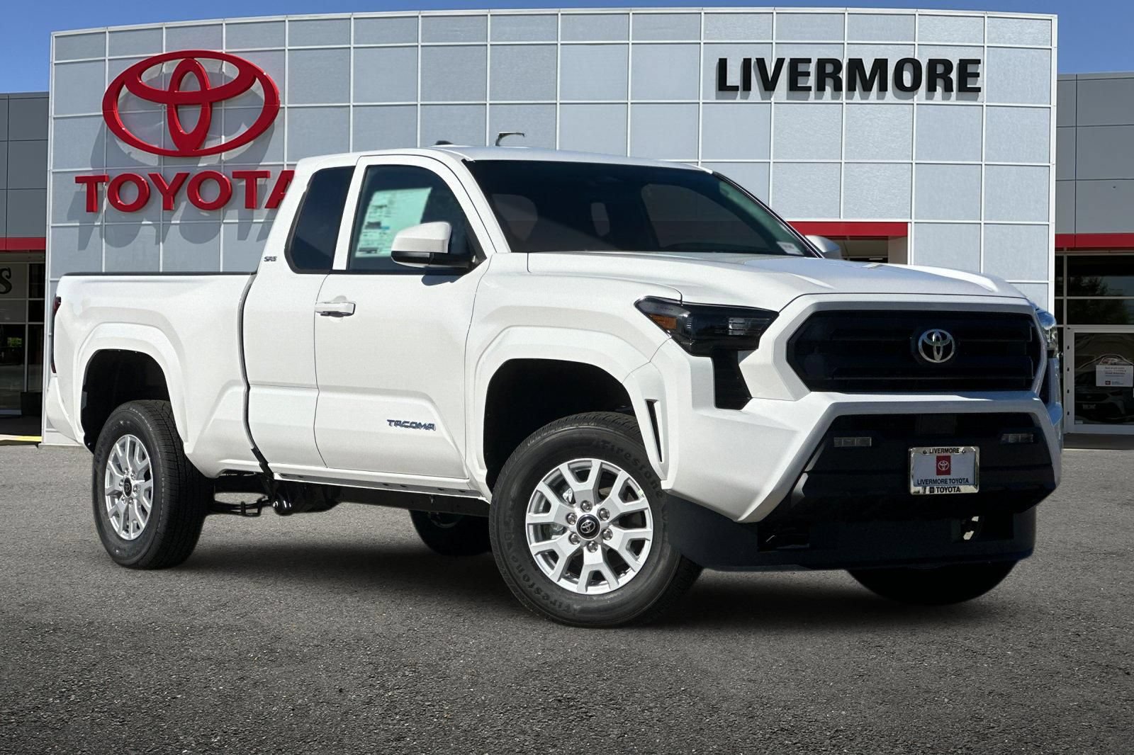 New 2026 Toyota Tacoma SR5 RWD image 2