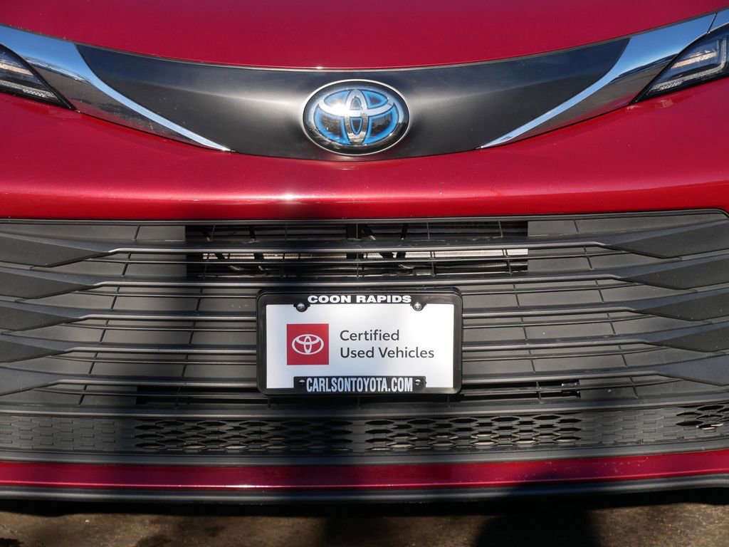 Certified 2021 Toyota Sienna LE image 9