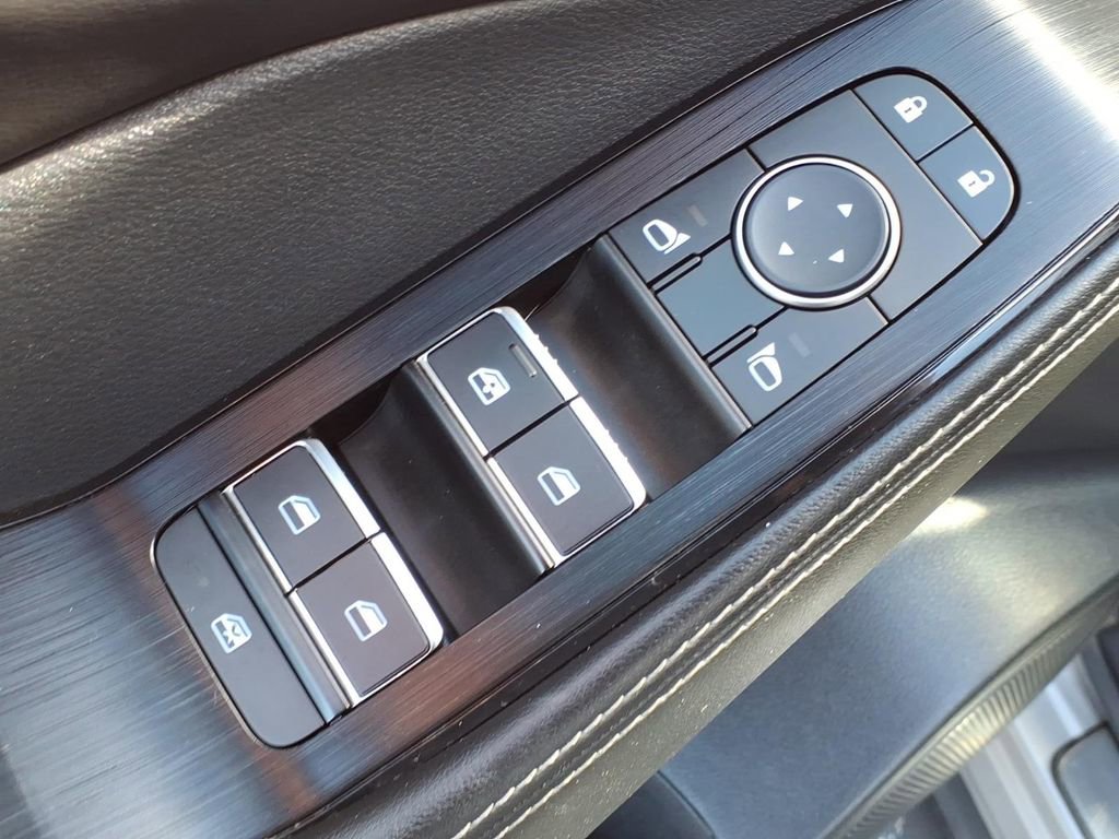 Certified 2023 Nissan Rogue Platinum w/ Platinum Premium Package image 16