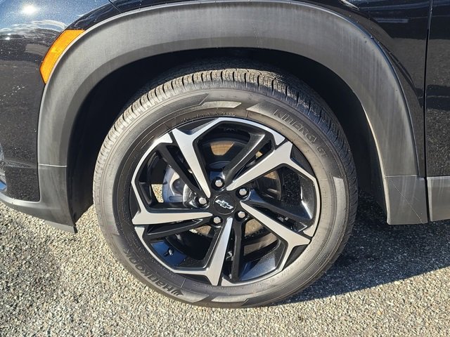 Used 2023 Chevrolet TrailBlazer RS w/ Convenience Package image 35