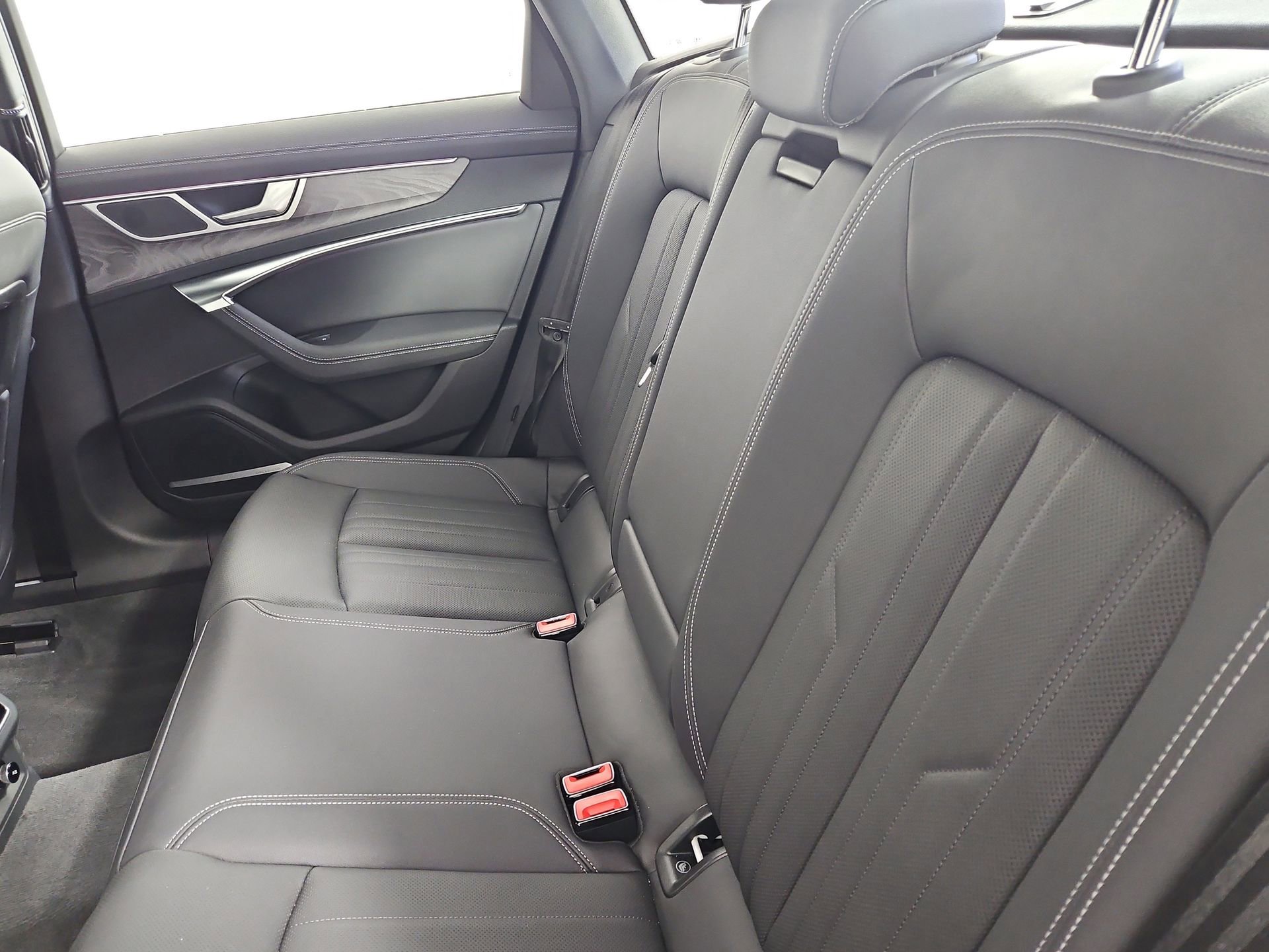 Certified 2025 Audi A6 Premium Plus w/ Premium Plus Package image 41