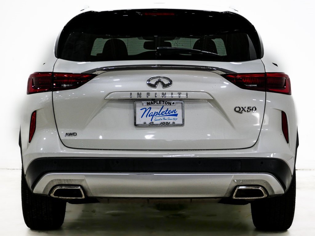 Used 2019 INFINITI QX50 Essential w/ Sensory Package image 8