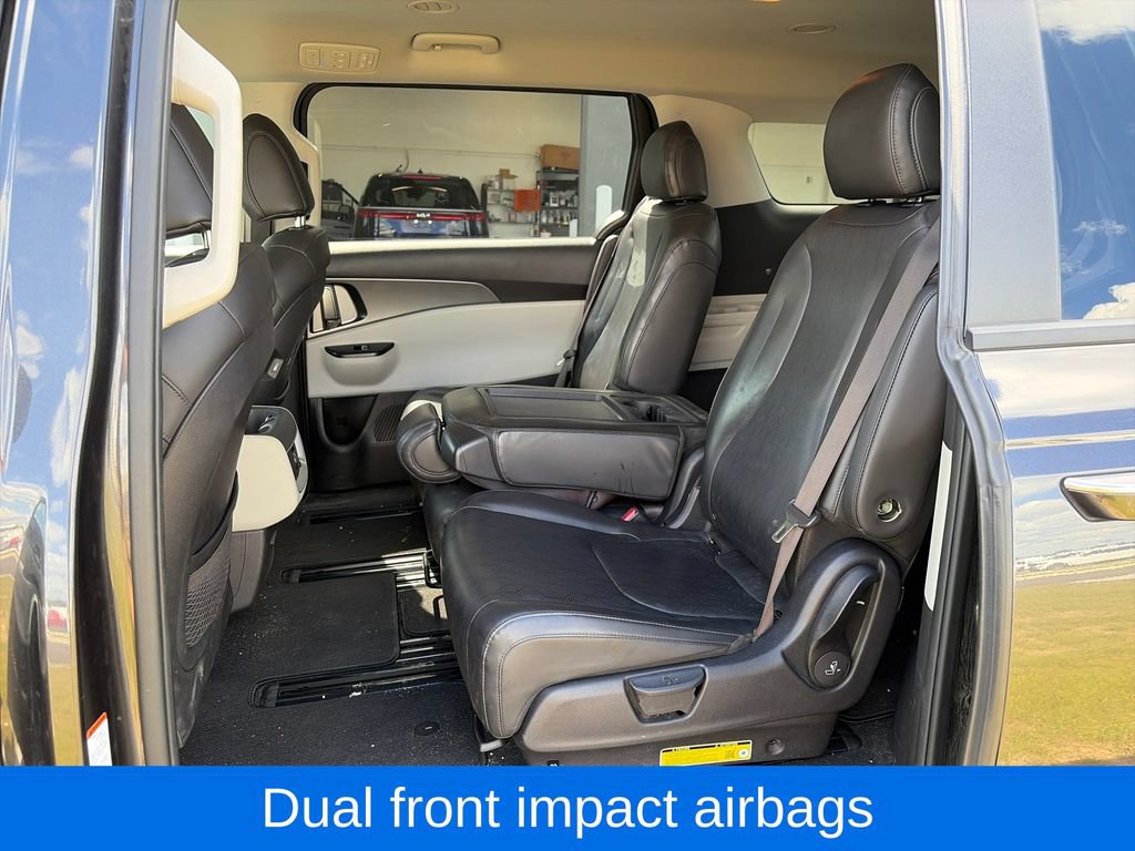 Used 2024 Kia Carnival LX FWD image 25