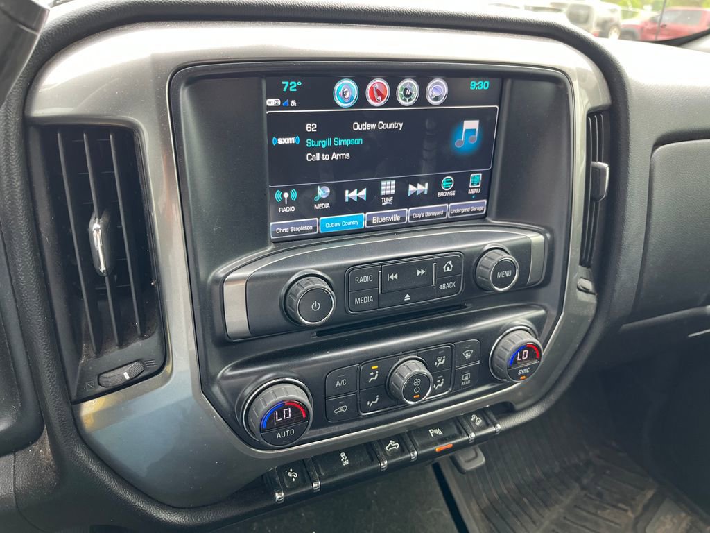 Used 2018 Chevrolet Silverado 1500 LT w/ Texas Edition image 10