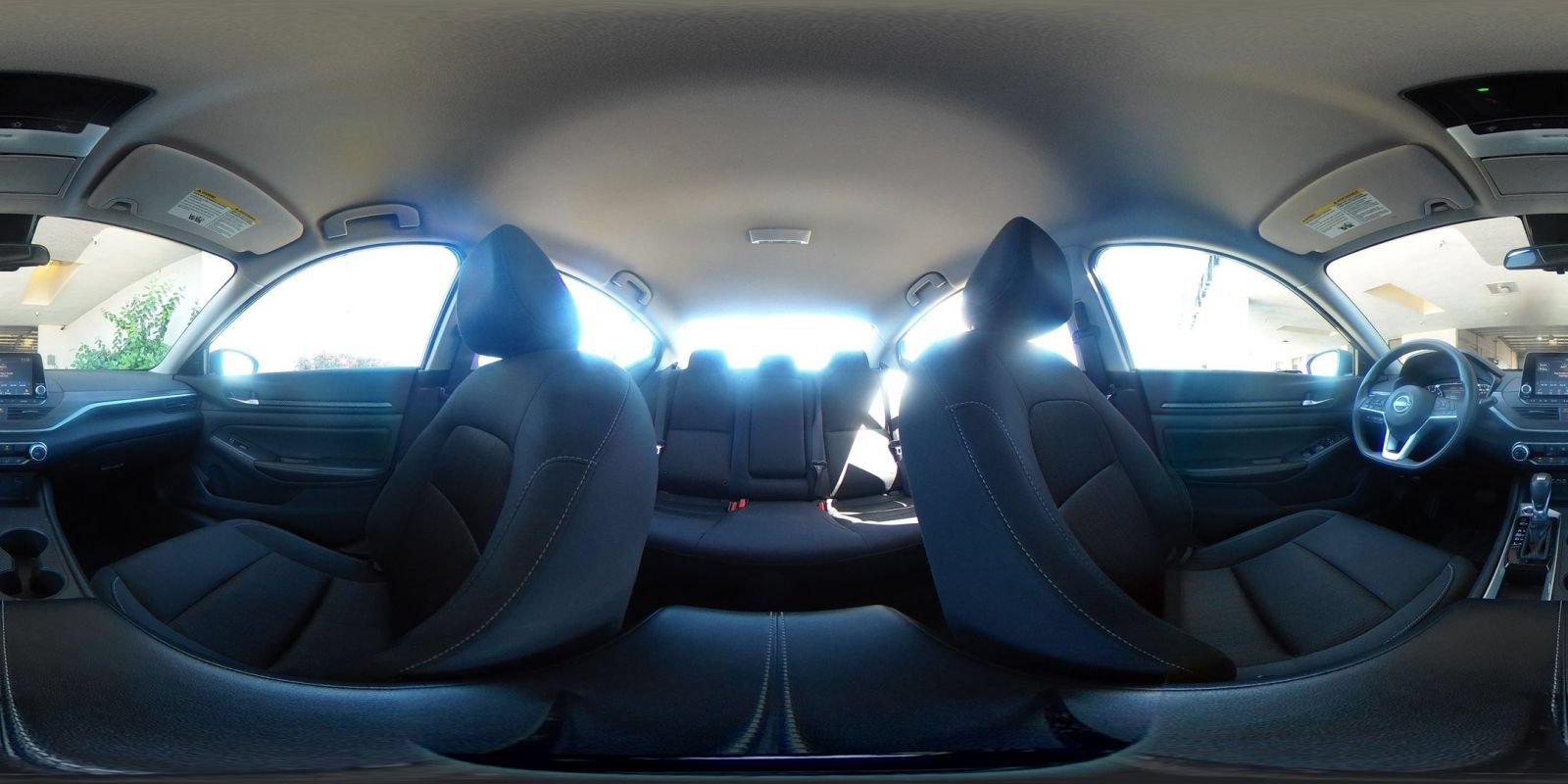 Used 2025 Nissan Altima 2.5 SV FWD image 43