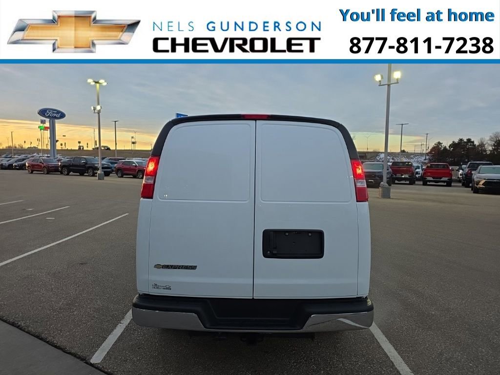 New 2025 Chevrolet Express 3500 Extended w/ Driver Convenience Package image 5
