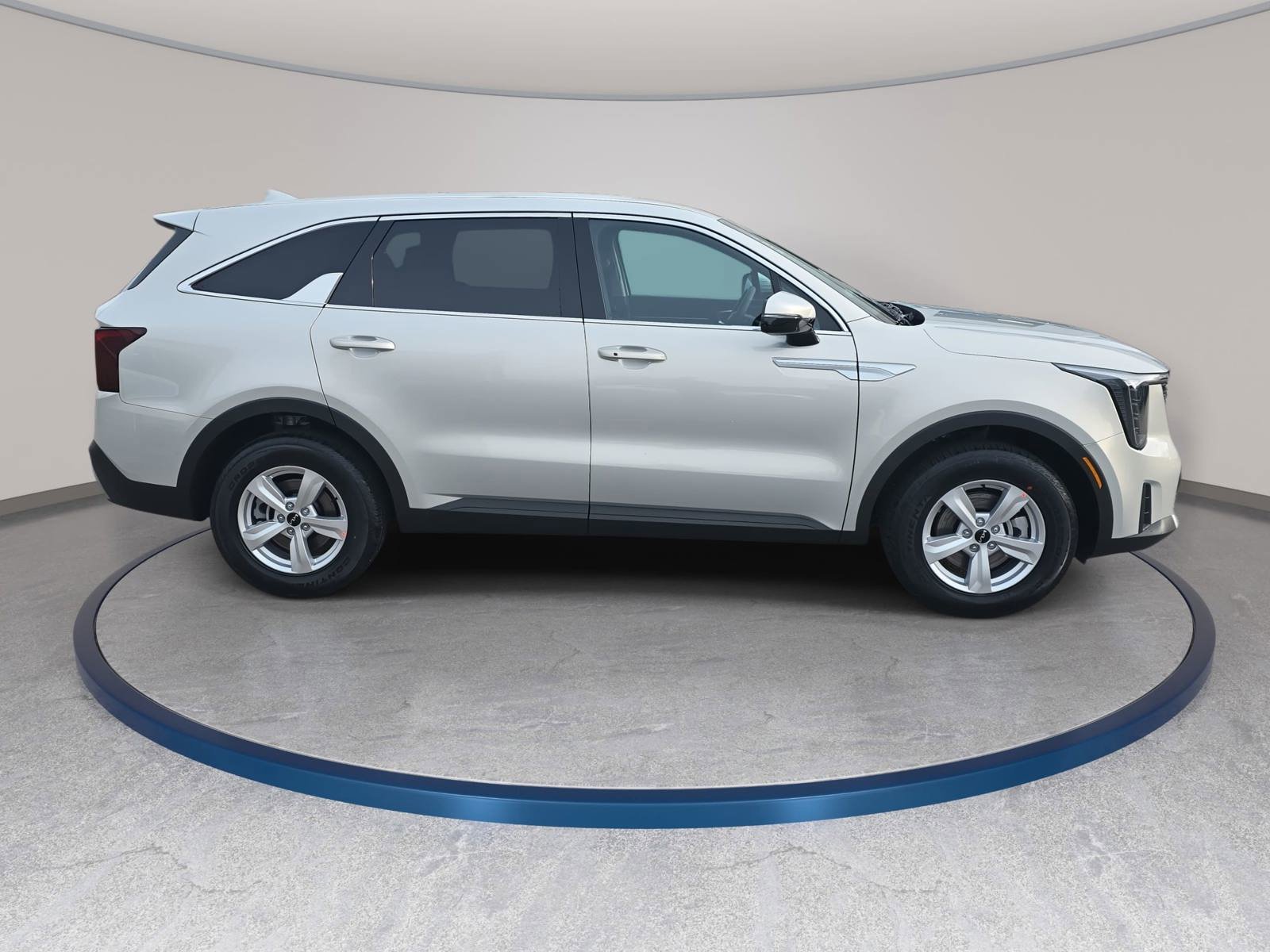 New 2026 Kia Sorento LX FWD image 4
