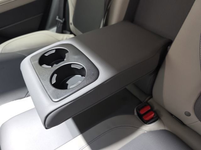 Used 2025 Subaru Forester Limited image 31