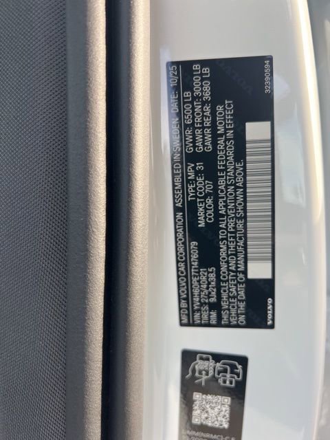 New 2026 Volvo XC90 T8 Plus w/ Protection Package Premier AWD/4WD image 11