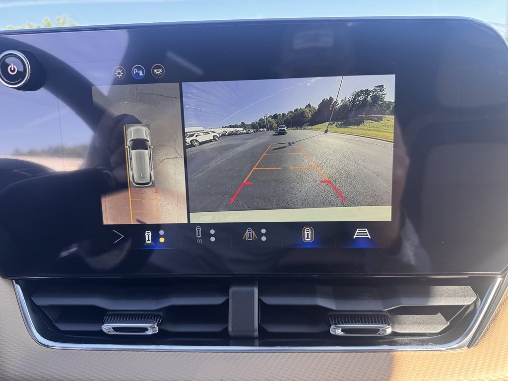 New 2026 Chevrolet Equinox ACTIV w/ Convenience Package III image 8