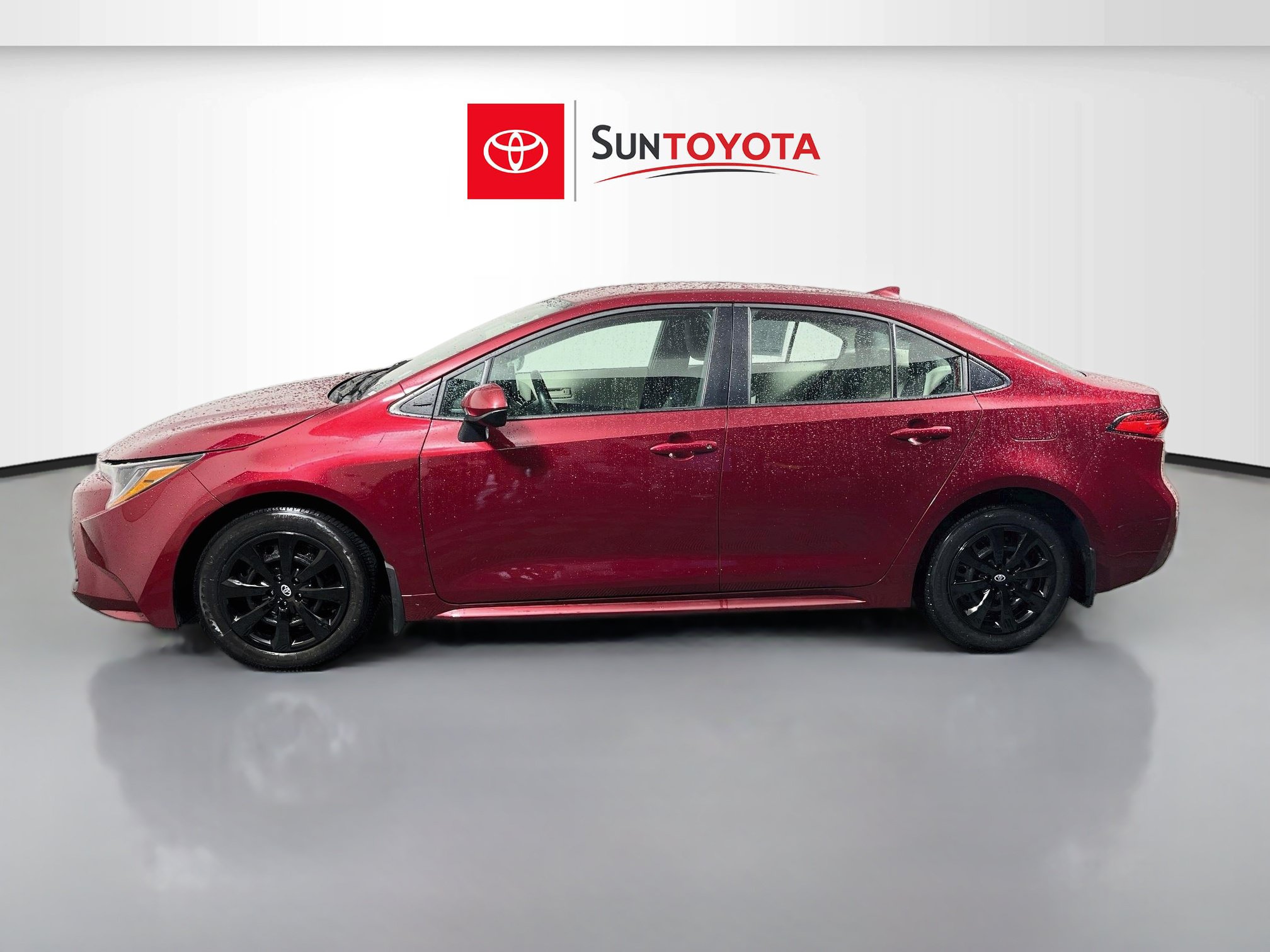 Used 2025 Toyota Corolla LE FWD image 7