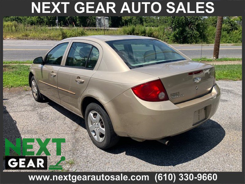 Used 2006 Chevrolet Cobalt LS FWD image 4
