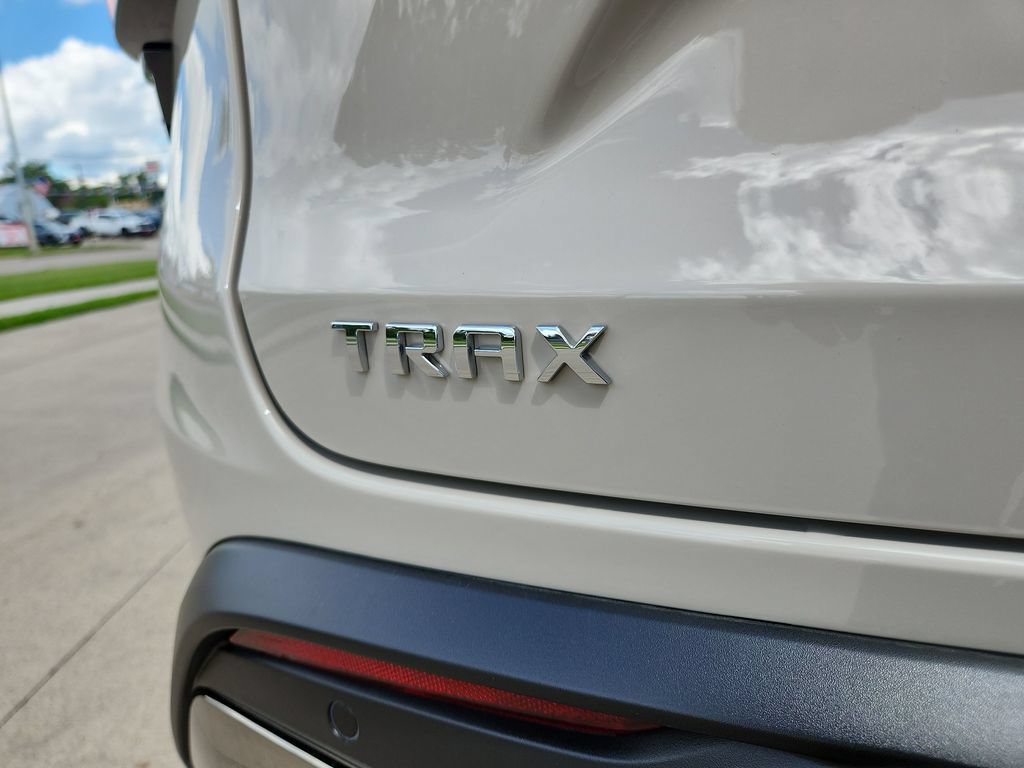 New 2026 Chevrolet Trax ACTIV w/ Driver Confidence Package FWD image 32