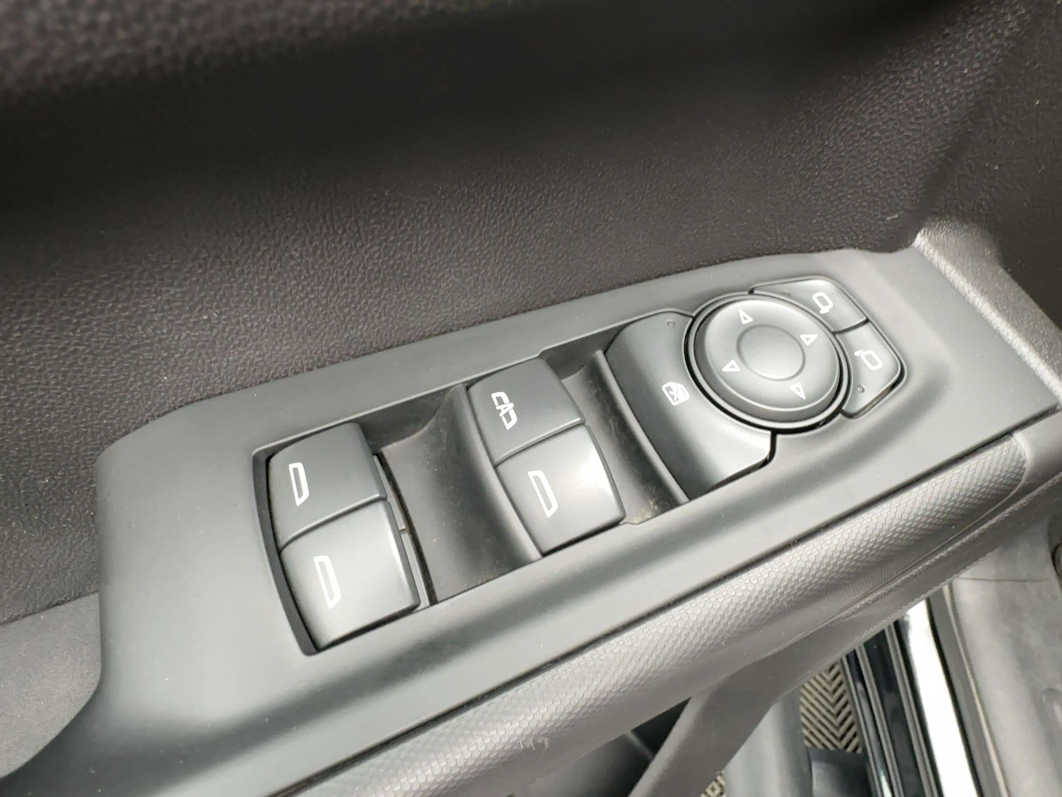 Certified 2023 Chevrolet Silverado 1500 Custom Trail Boss w/ LPO, Dark Essentials Package image 12