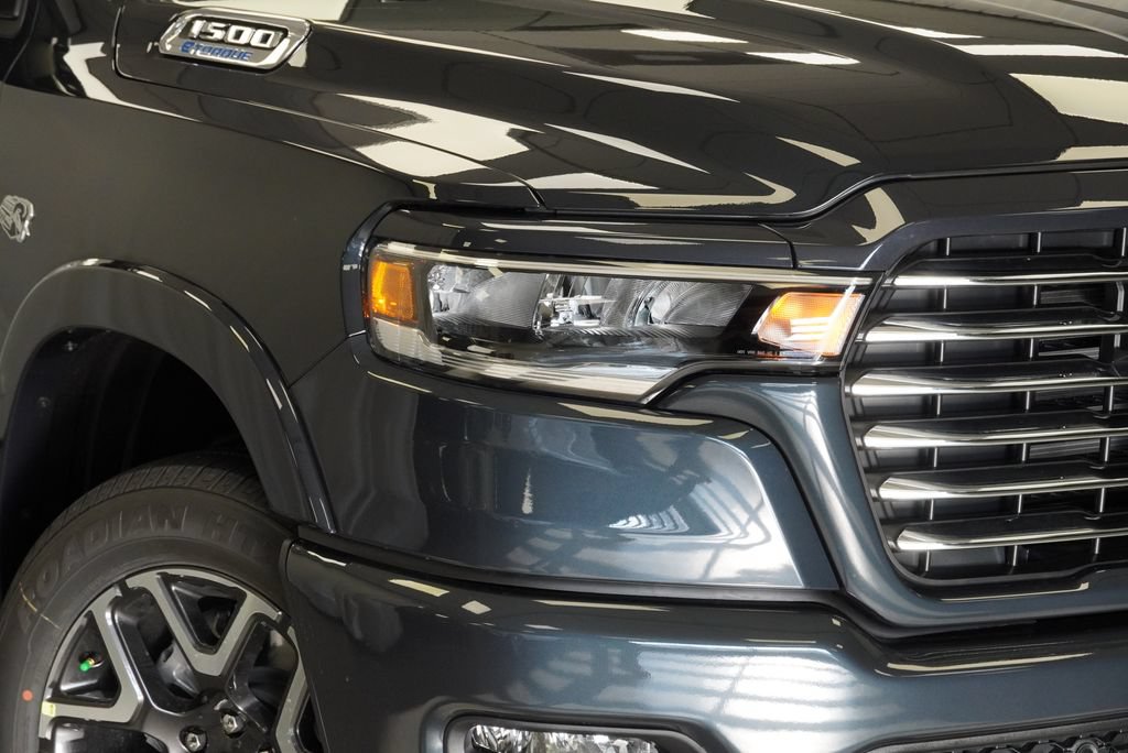 New 2027 RAM 1500 Laramie w/ Laramie Preferred Package AWD/4WD image 5