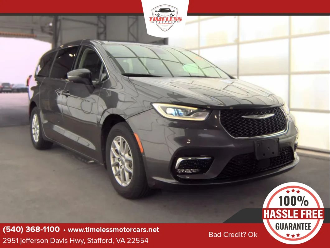Used 2023 Chrysler Pacifica Touring-L