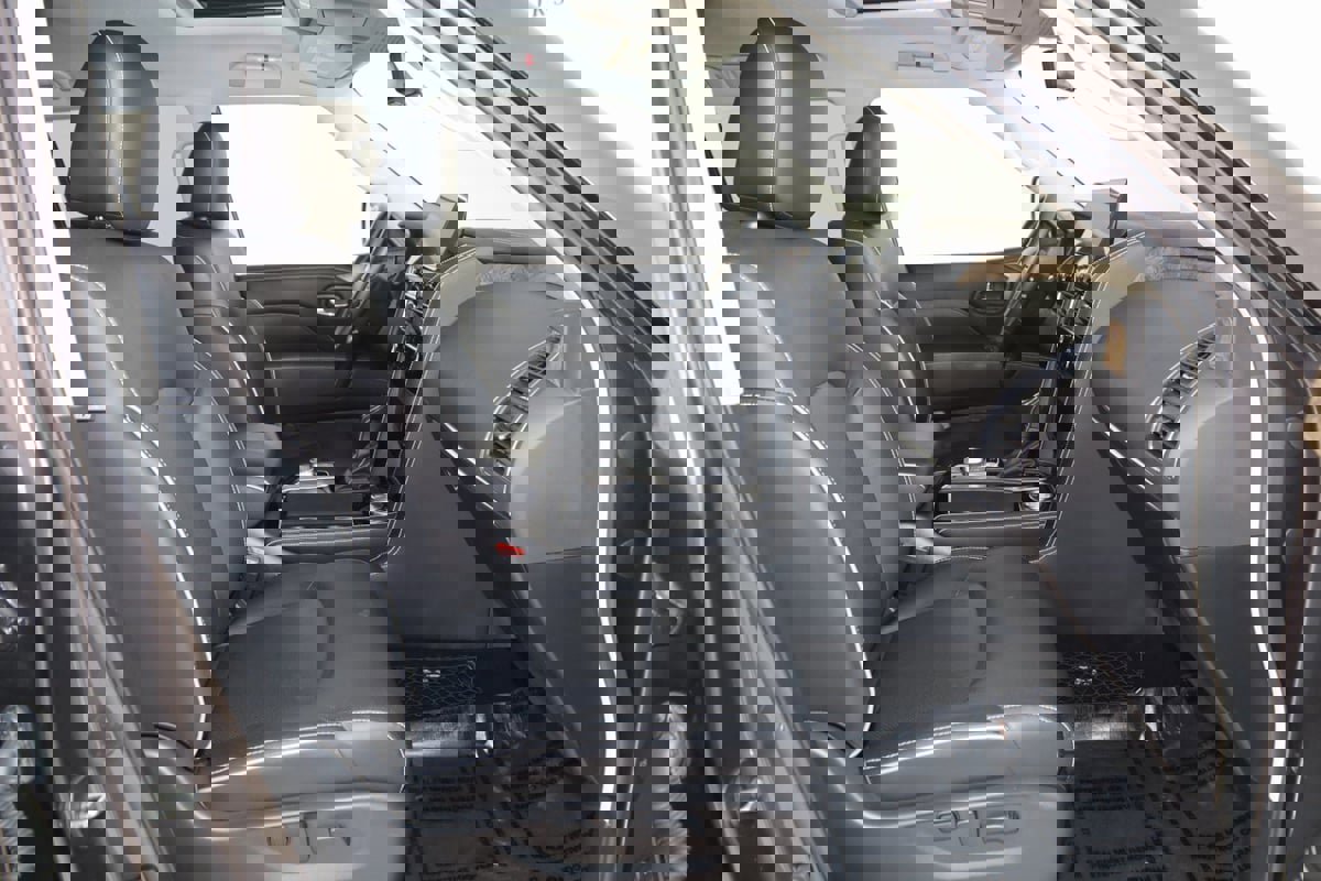 Used 2023 INFINITI QX80 Premium Select w/ All-Season Package image 13