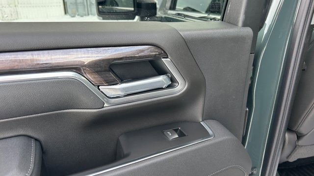 New 2026 Chevrolet Silverado 2500 LTZ w/ LTZ Convenience Package image 31