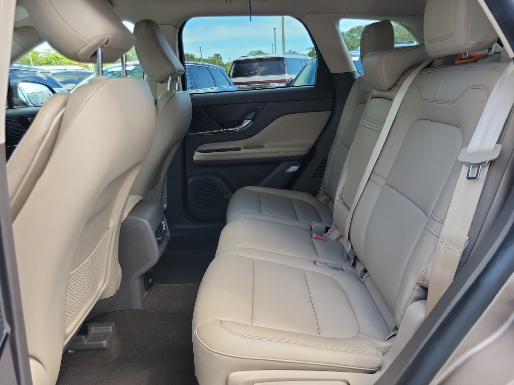Certified 2021 Lincoln Corsair FWD image 8
