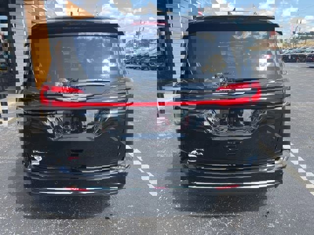 New 2026 Chrysler Pacifica Select image 23