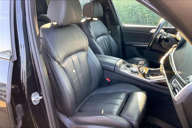 Used 2021 BMW X7 M50i w/ Executive Package AWD/4WD image 7