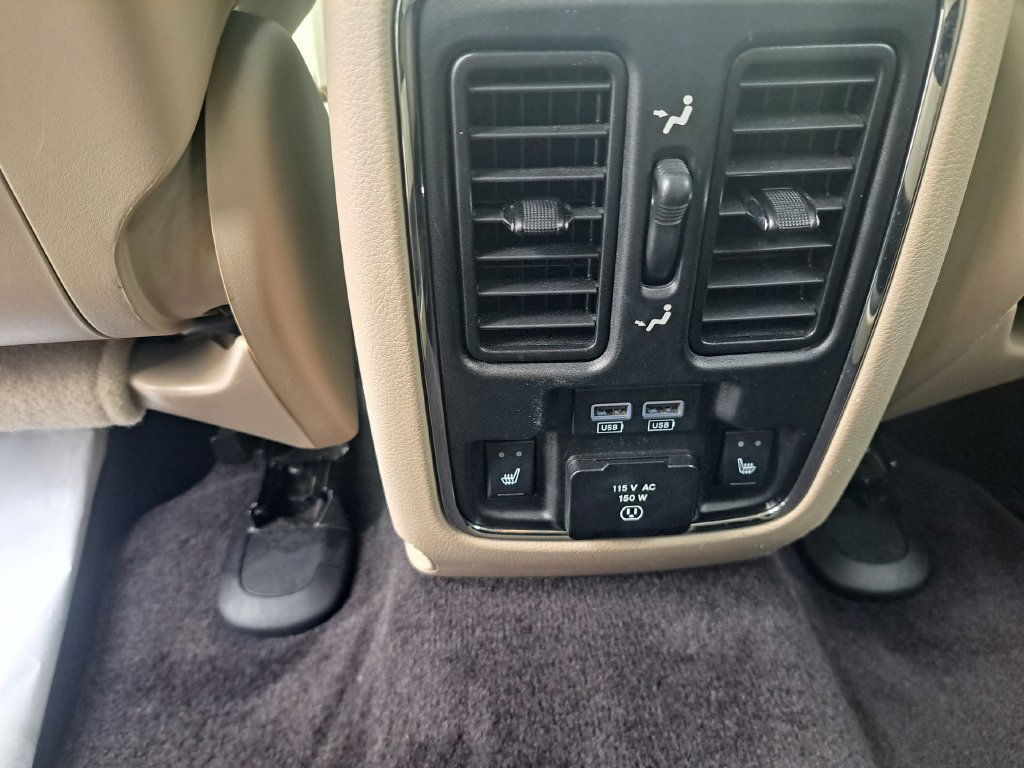 Used 2016 Dodge Durango Citadel w/ Premium Entertainment Group AWD/4WD image 27