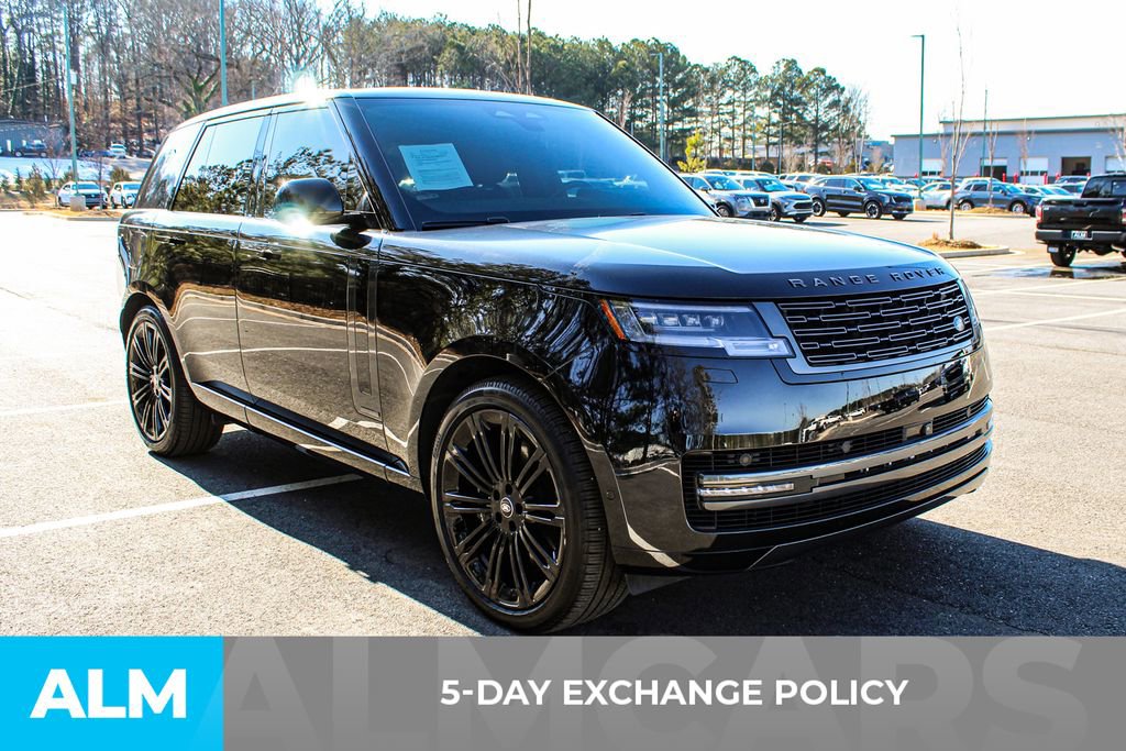 Used 2025 Land Rover Range Rover Autobiography image 3
