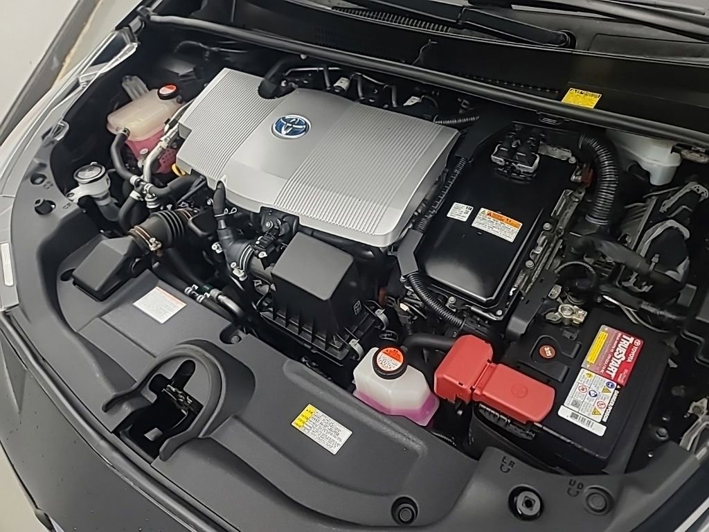 Used 2016 Toyota Prius Three w/ Advanced Technology Package FWD image 42