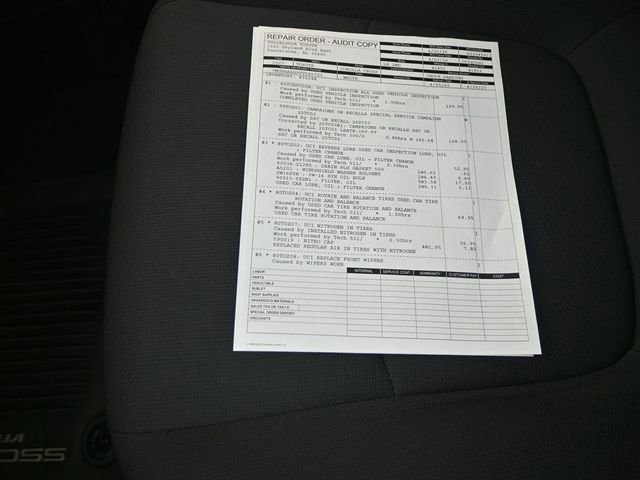 Used 2023 Toyota Corolla Cross LE w/ Moonroof Package image 5