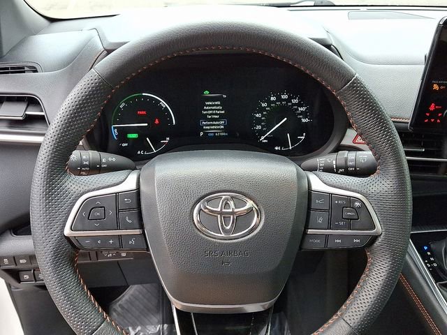 Used 2023 Toyota Sienna XSE image 24