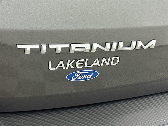 Used 2020 Ford Escape Titanium image 30