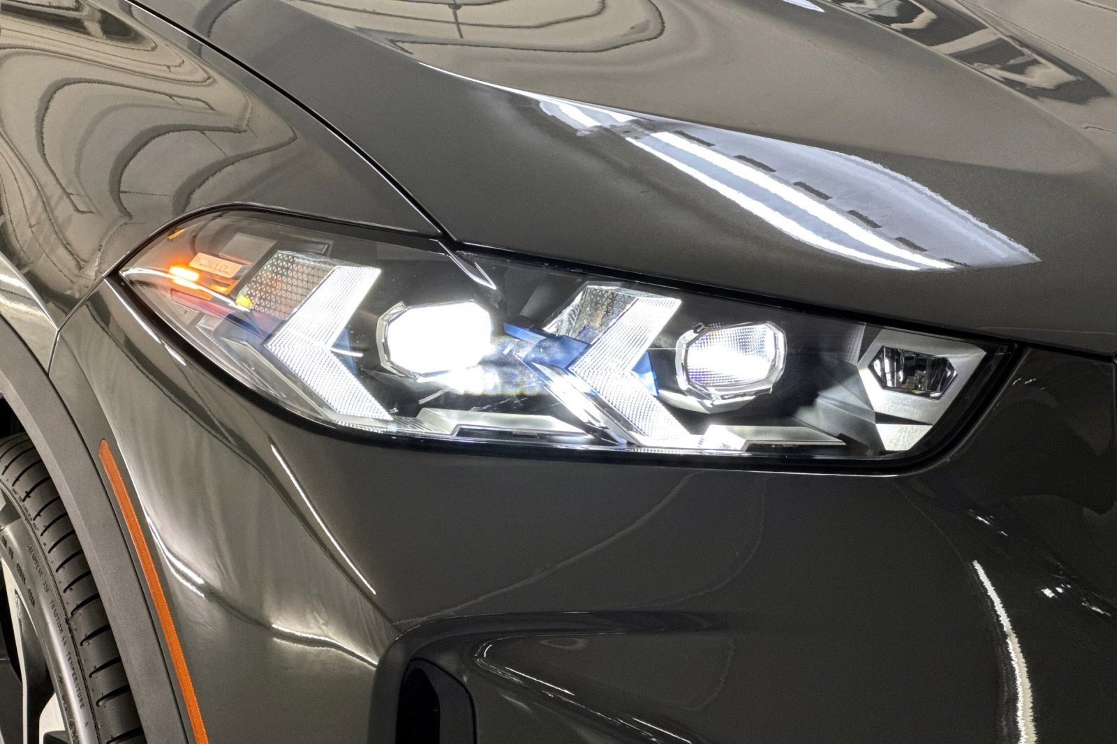 Used 2026 BMW X5 sDrive40i w/ Climate Comfort Package RWD image 10