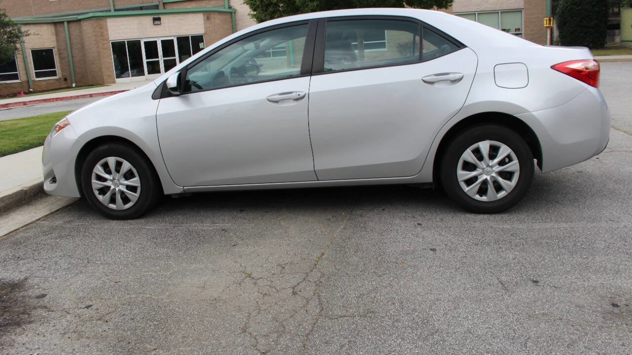 Used 2017 Toyota Corolla L image 5