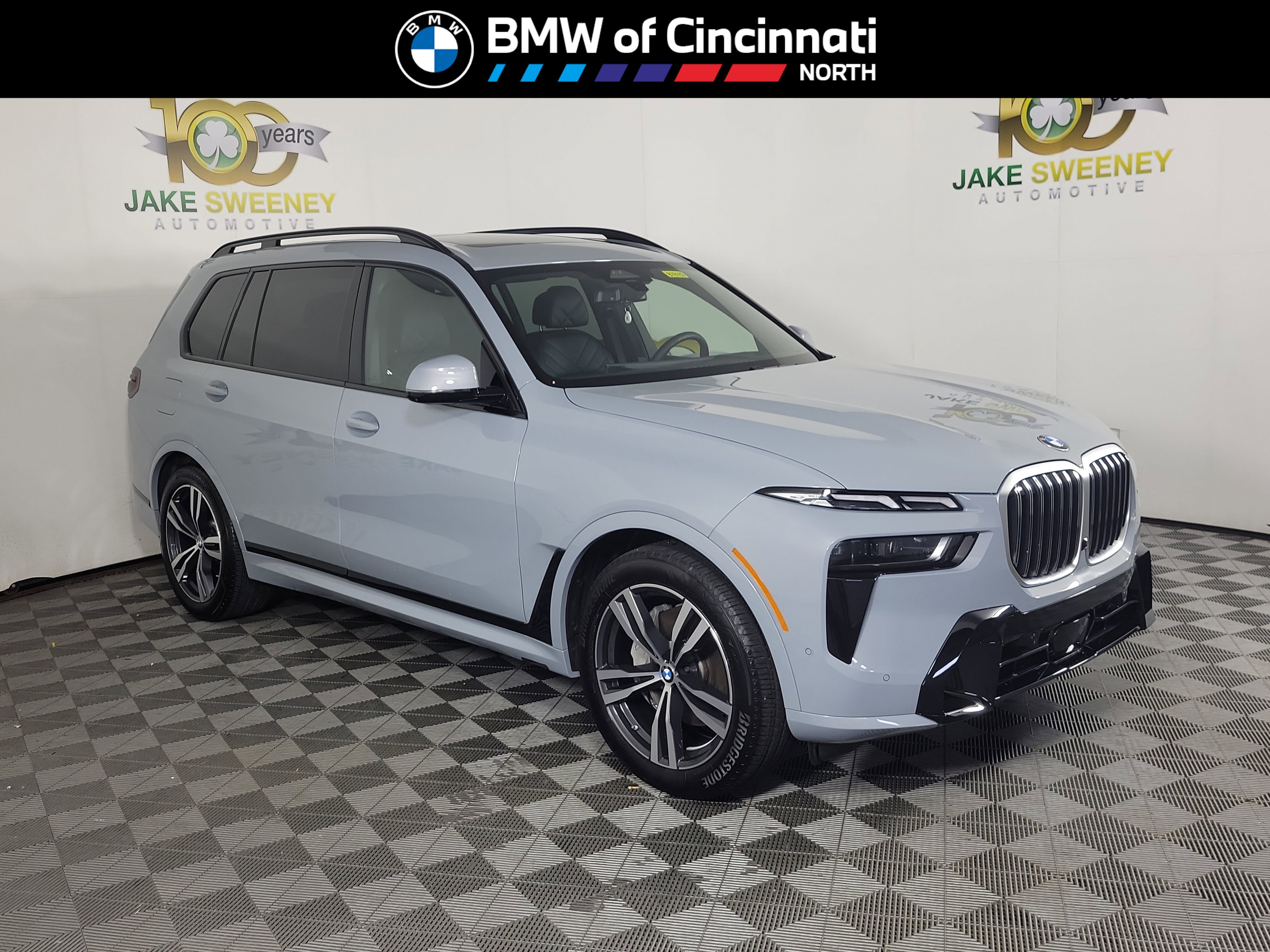 Certified 2025 BMW X7 xDrive40i w/ M Sport Package AWD/4WD image 1
