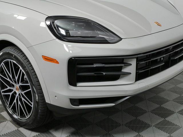 New 2026 Porsche Cayenne image 37