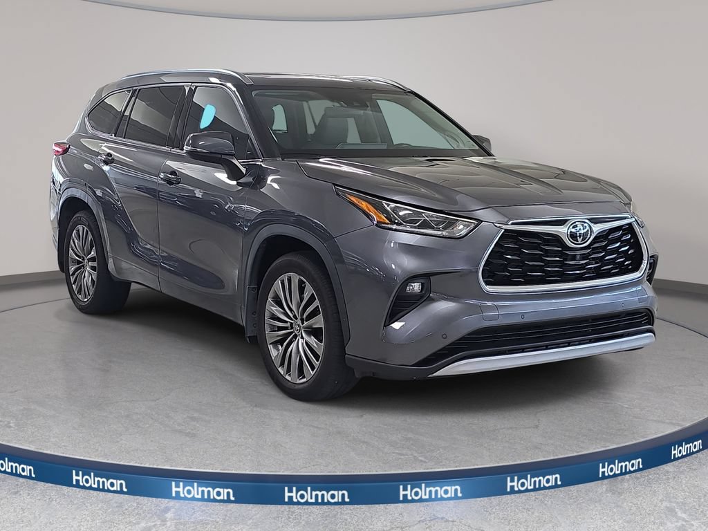 Used 2021 Toyota Highlander Platinum AWD/4WD image 4