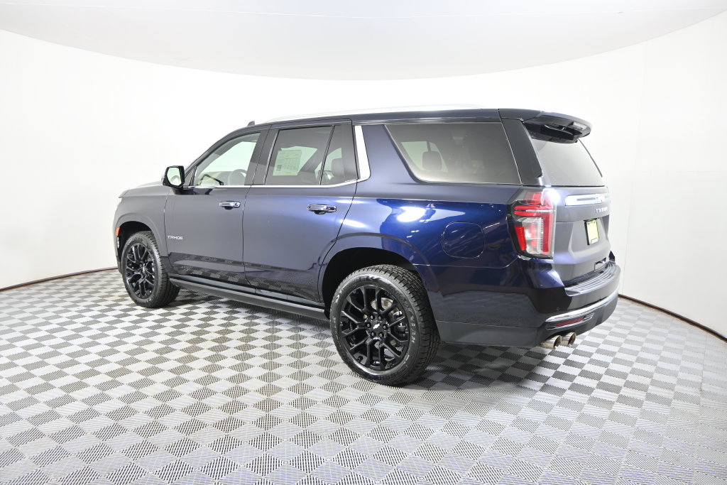 Used 2024 Chevrolet Tahoe Premier w/ Premium Package AWD/4WD image 4