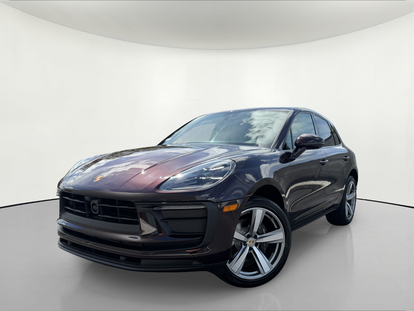 New 2026 Porsche Macan AWD/4WD image 1