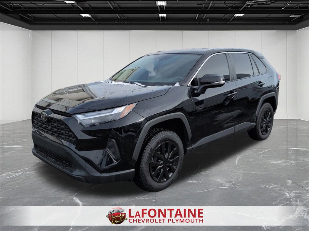 Used 2024 Toyota RAV4 LE image 1