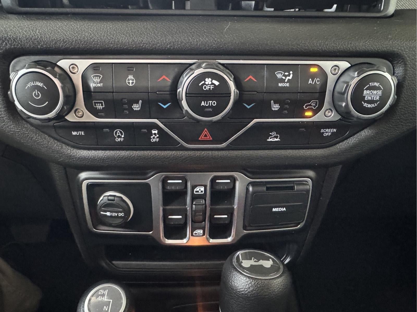 Used 2025 Jeep Wrangler Unlimited Sport AWD/4WD image 23