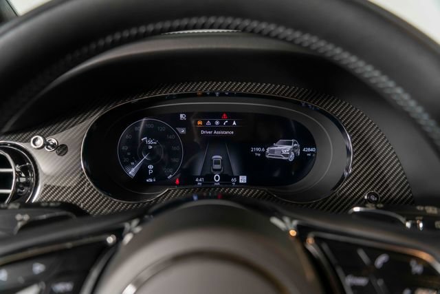 Used 2022 Bentley Bentayga AWD/4WD image 21