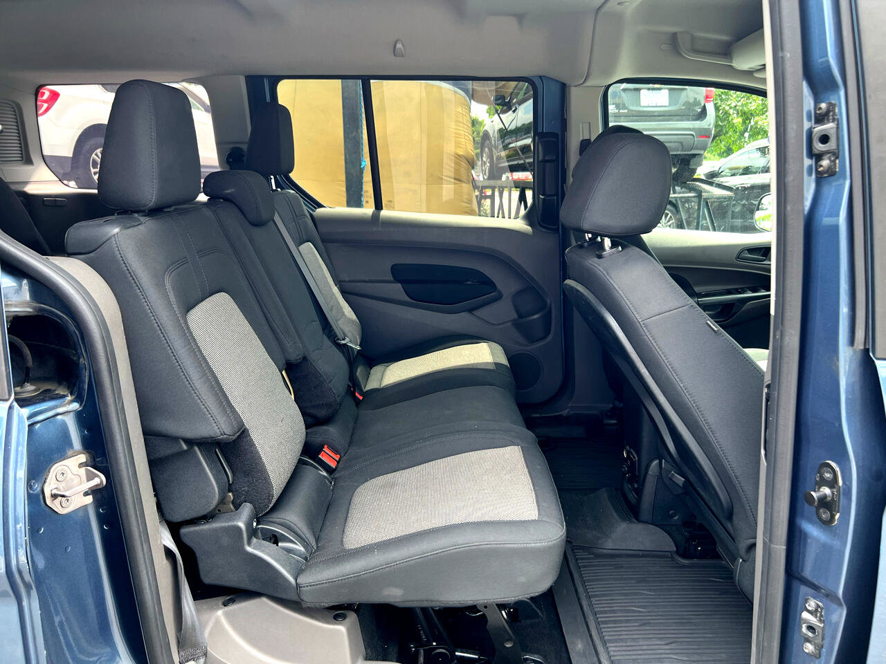 Used 2020 Ford Transit Connect XL image 12